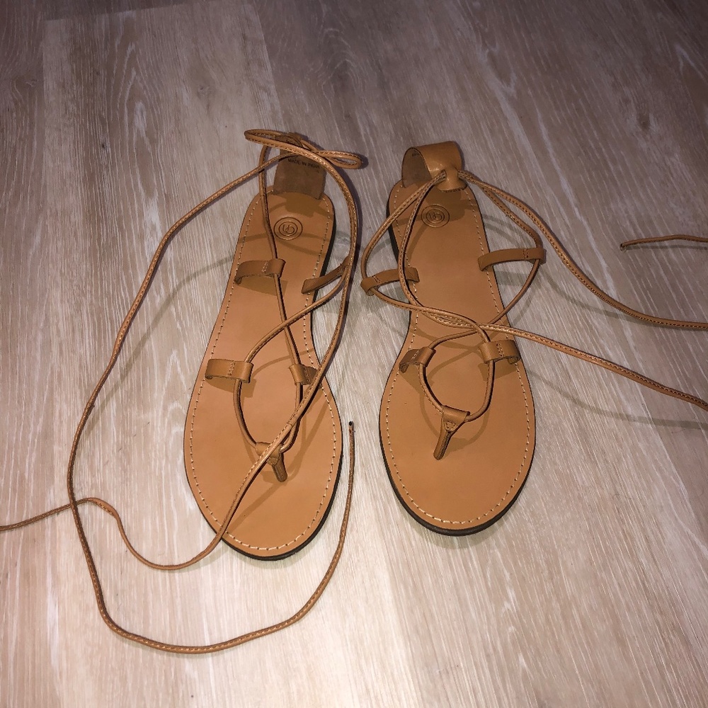 Urban Outfitters wrap sandels